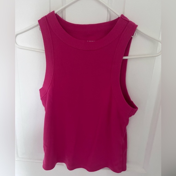 NWOT Old Navy Tank Top - Picture 1 of 3